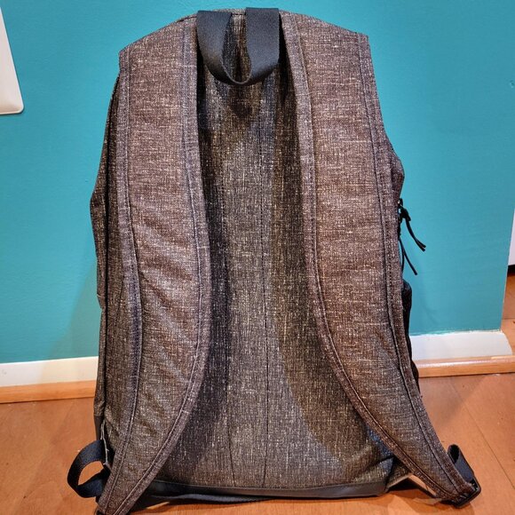 Hurley Heather Gray Backpack 🎒 - Picture 2 of 5